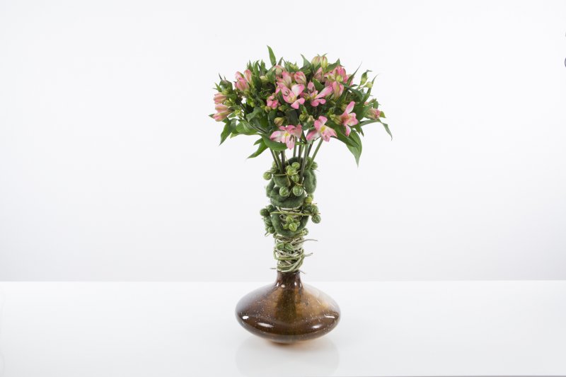 Alstoemeria arrangement idea Evelien 5 Surprising Alstroemeria