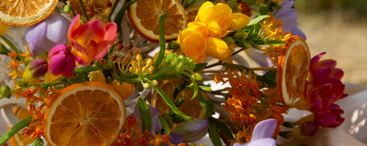 Join the fragrant #FreestyleFreesia competition