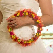 Bruidscirkel met Kalanchoe bloemen close-up