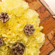 Trendy Dianthus vierkant mono boeket