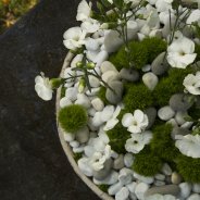 green trick funeral flower arrangement HilverdaKooij Flower Factor Roos van Unen 3