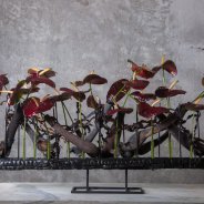Spannend bloemwerk met Black Queen Anthurium door Pim van den Akker