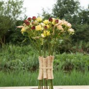 Herfst arrangement met trosrozen