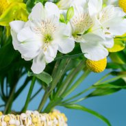 Fresh and summery Alstroemeria bouquet - Flower Factor