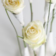 Kerstbloemwerk Avalanche rozen - Pim van den Akker - Flower Factor