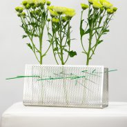 Cocoon chrysanten van Zentoo - design Pim van den Akker - foto Nils van Houts