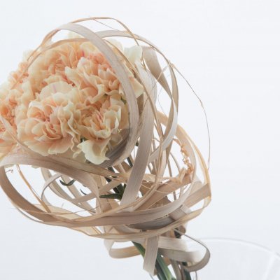 Simple Dianthus arrangement