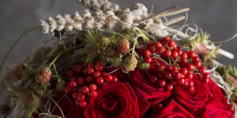 Red Eagle rose arrangement - close up