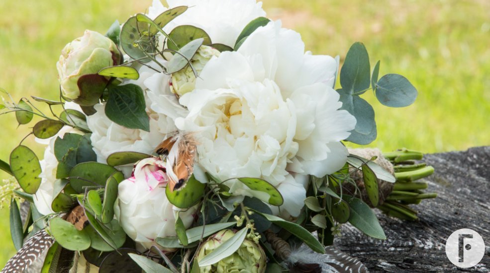 Boho bruidsboeket met Pioen 'Class act' close-up