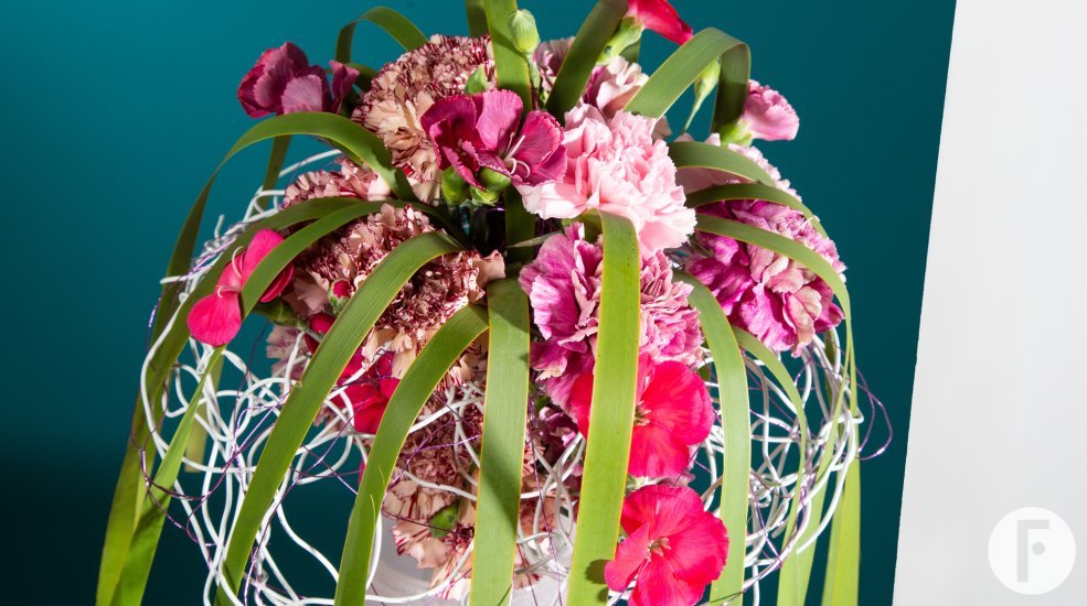 Frame boeket met Dianthus