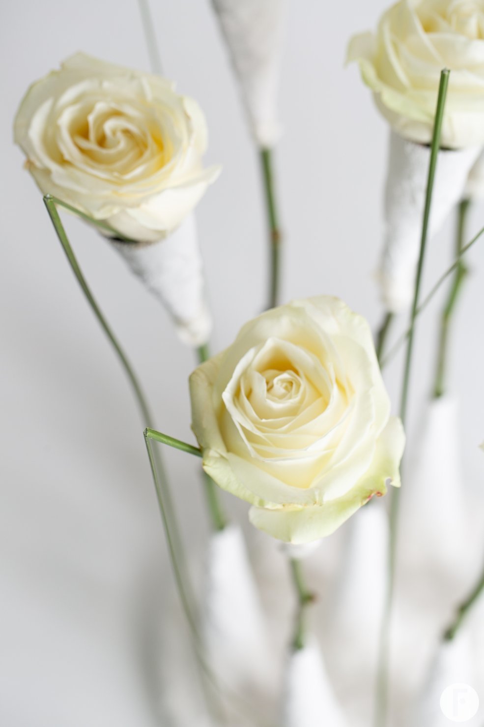 Kerstbloemwerk Avalanche rozen - Pim van den Akker - Flower Factor