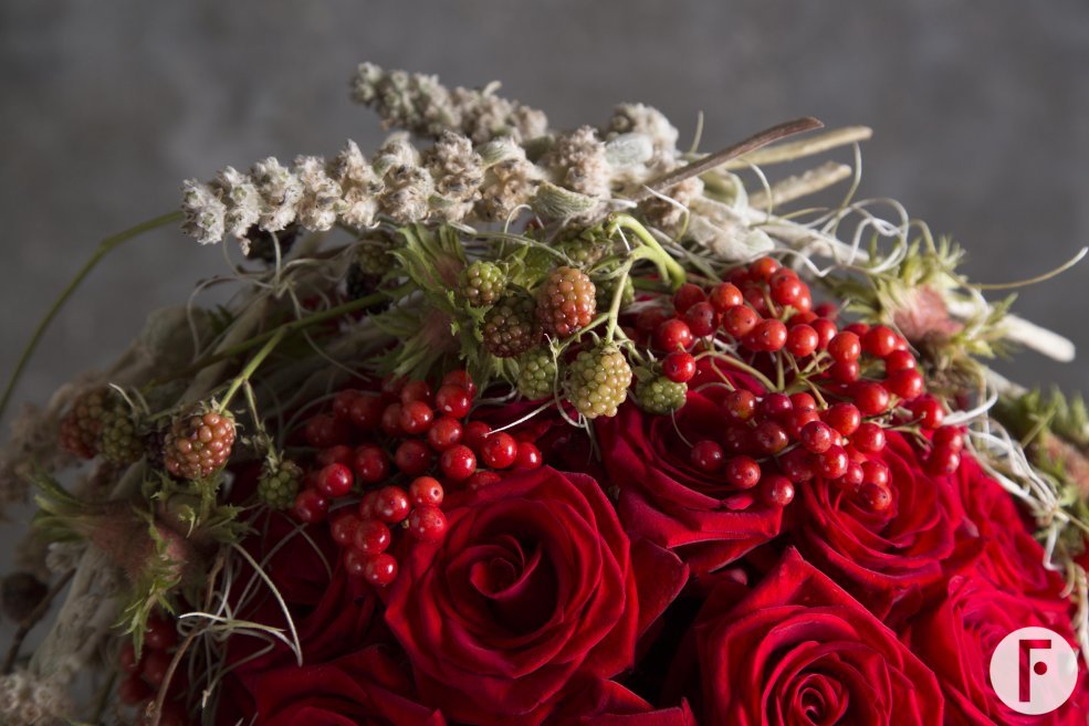 Red Eagle rose arrangement Pim van den Akker close up