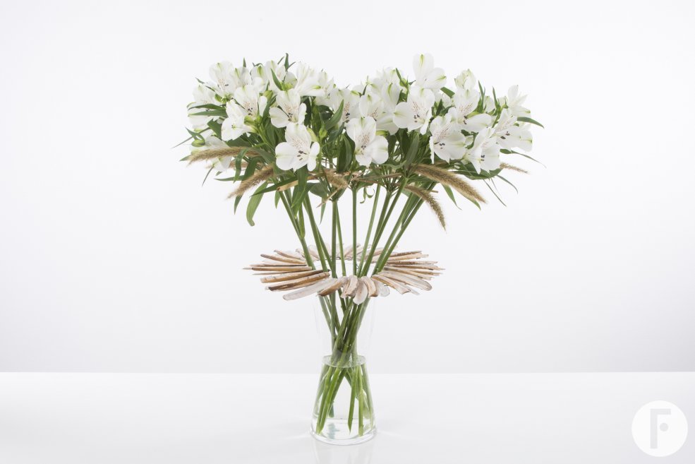 Summer design with blooming Alstroemeria 'Frozen'