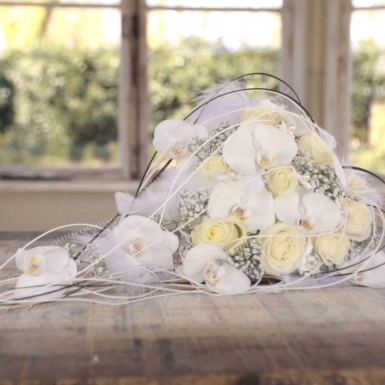 Luxurious white wedding bouquet