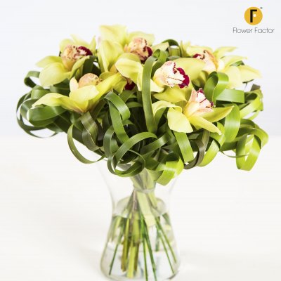 Give this original bouquet, she'll love it