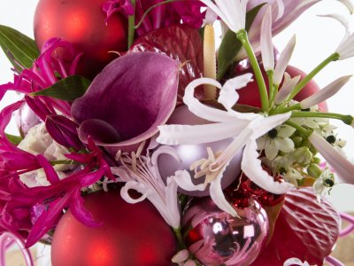 Pink Christmas bouquet