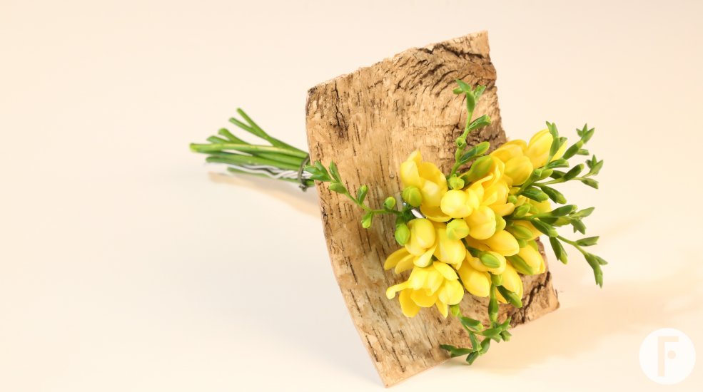 Hofland freesia pasen monoboeket