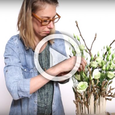 Elegant voorjaarsstuk met Lisianthus