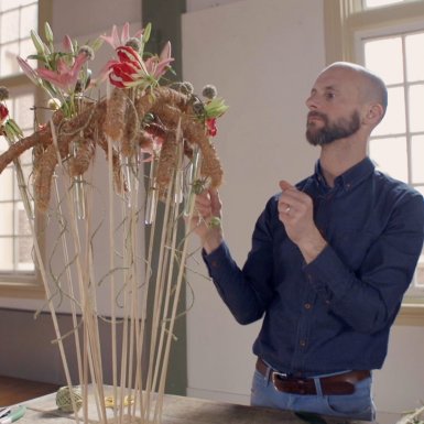 Staand design van David Ragg