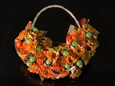 Urn decoration autumn style