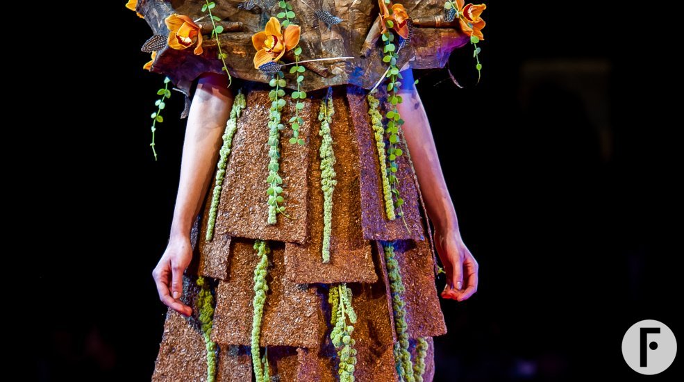 IFFF2016 floral dress with guinea fowl feathers by Pim van den Akker