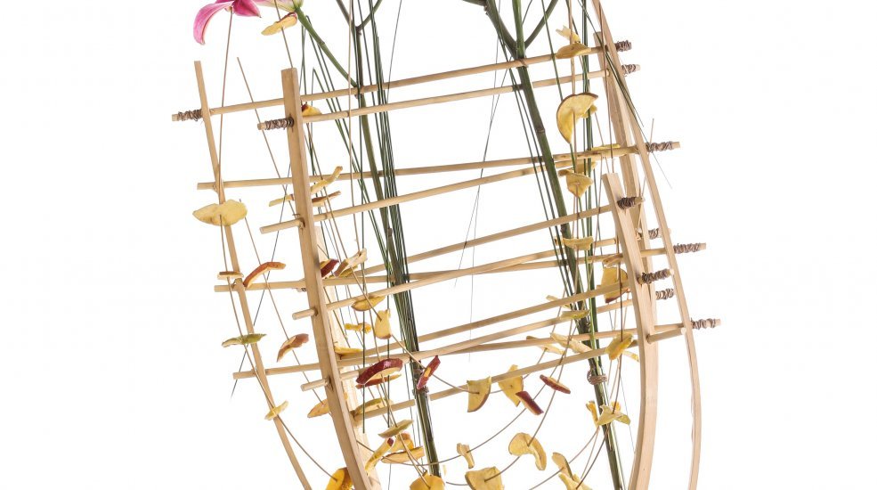 design with lilies by Pim van den Akker at Sikastone