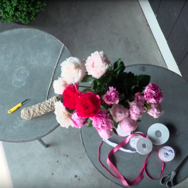 an elegant Peony wedding bouquet by Menno Kroon