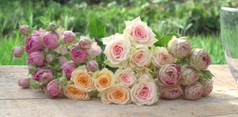 Spray roses wedding bouquet