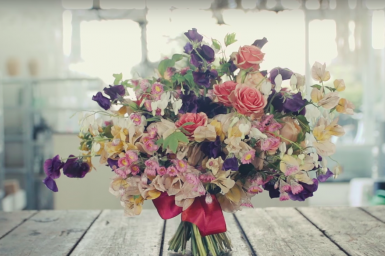 Handgebonden trouwboeket in barokstijl door Giada Graziani